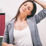 5 Peregangan Harian untuk Jaga Leher Tetap Lentur