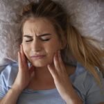 10 Tips Menjaga Kesehatan Sendi Rahang Sejak Dini